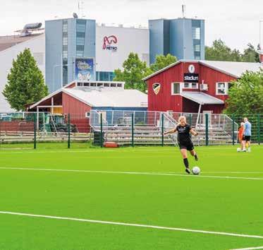 iikuntapaikka (noin 500 m) 8. Teatteri (noin 1,6 km) 9. Kulttuurikeskus (noin 1,8 km) 10.