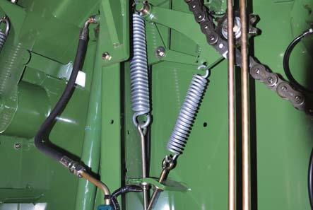 Pos: 62.5 /BA/Wartung/Rundballenpresse/HeckklappenverschlussEinstellung Heckklappenverschluss Comprima @ 0\mod_33059533576_7.
