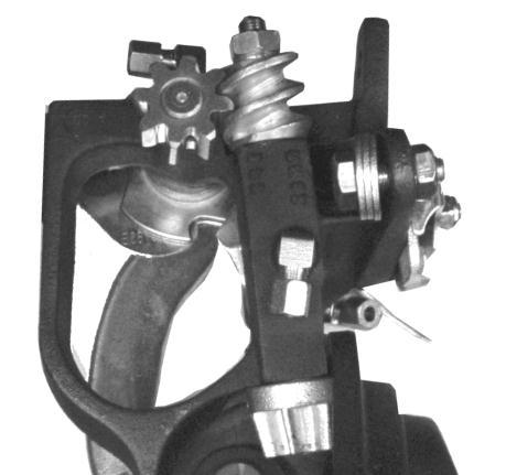 Pos: 34.75.9 /BA/Ei nstellungen/groß packenpresse/knoter/d oppel knoter/einstell ung der Haltekr aft des Gar nhalters D oppel knoter @ 24\mod_1241416439493_71.docx @ 243464 @ 4 @ 1 Pos: 34.75.10 /Layout M odul e ---------------Seitenumbruch---------------- @ 0\mod_1196175311226_0.