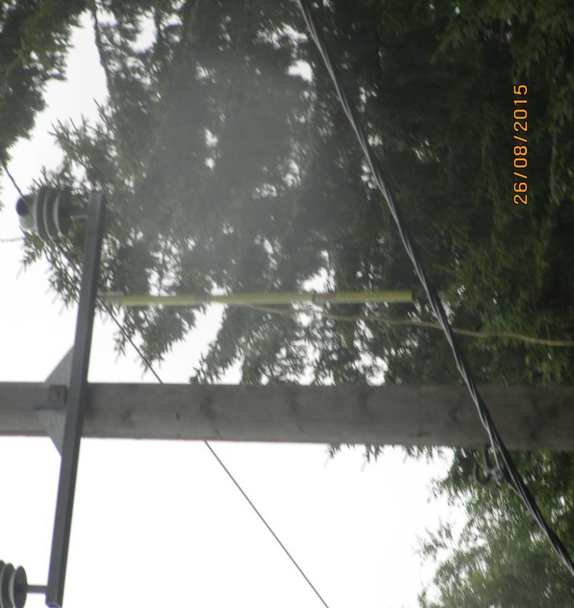 27 Kuva 15. Sauva asennettuna 20 kv:n johtoon maasulkukoetta varten. 6.4.