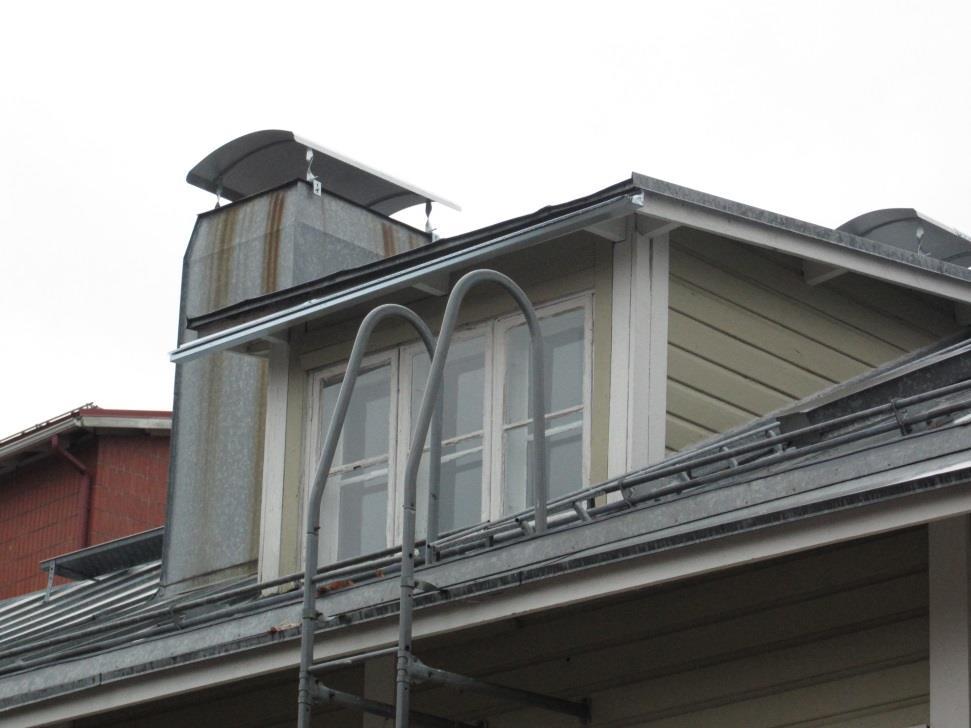 kattovarusteiden uusimiseen avustuksella, millainen maali katolle, mitä savupiipuille jne Avustuksen saaja käytti avustuksesta pienen osan ammattipeltisepän liikkeen palveluihin ja teki kesän aikana