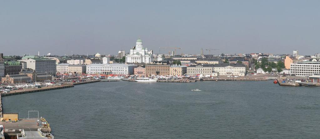 1 HAVAINNEKUVA ETELÄSATAMASTA Keski-Pasila erottuu Tuomiokirkon taustalla,