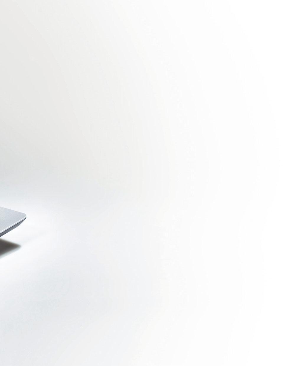 Tietokoneiden voitto kevytsarjalaiselle Tietokoneissa esille nousivat kevyet Chromebookit ja Chromeboxit.