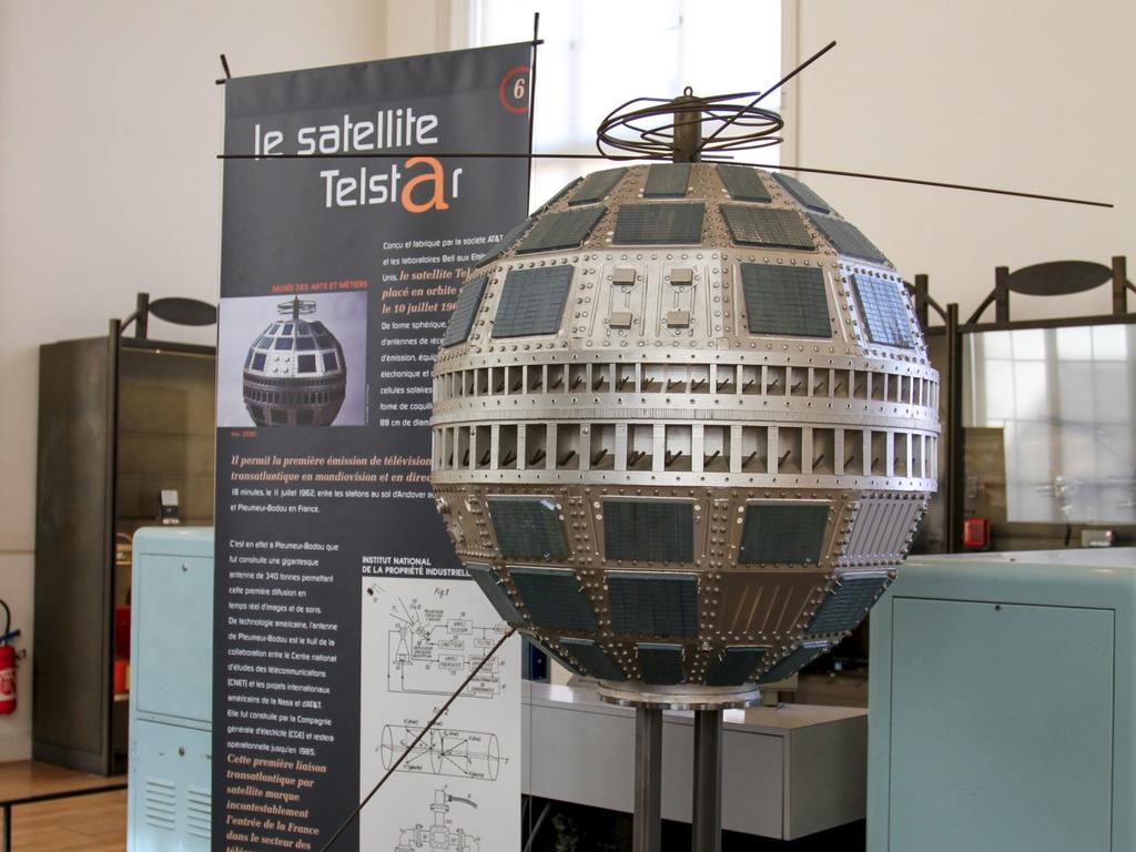 20 Telstar 1 Tietoliikennesatelliitti Telstar 1 laukaistiin radalleen 10.7.1962.