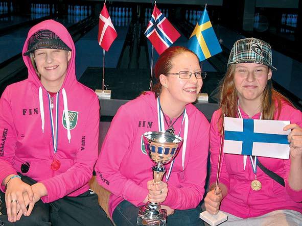 Joukkueen pelaajat olivat Marina Shbib, Mariama Bah sekä Nina Kesti.