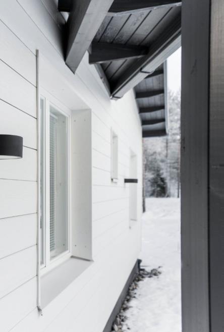 Julkisivuun sopivat puumateriaalit Julkisivu antaa suojan talon rakenteille kosteutta ja aurinkoa vastaan. Suomessa lämpötilojen ja kosteuden suuret vaihtelut vaativat materiaaleilta paljon.