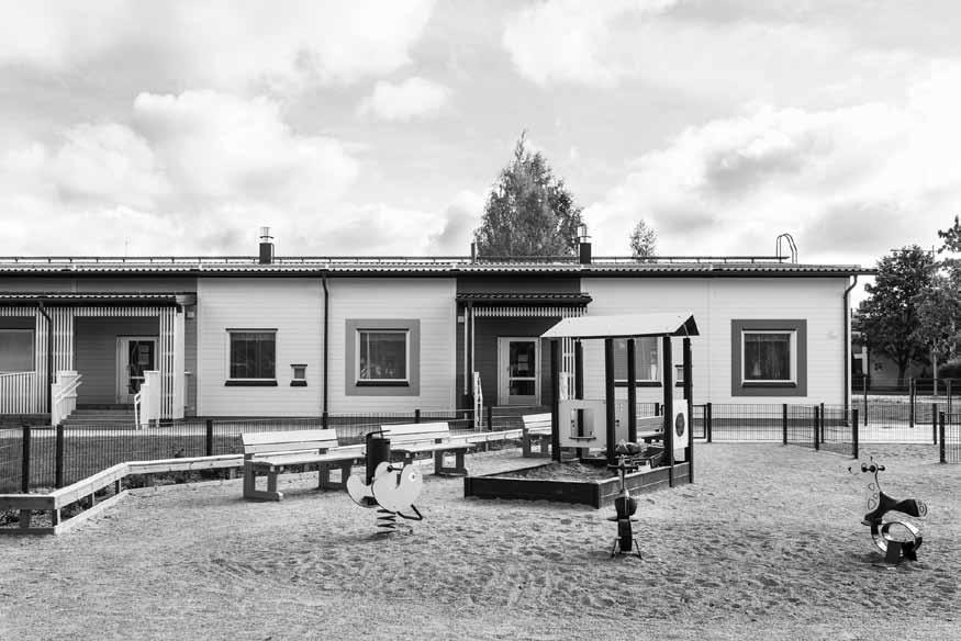 TAANNOISIA TAPAHTUMIA 18 iltapalaa ja Jari Palonen esitteli vielä yrityksen toimitilat.
