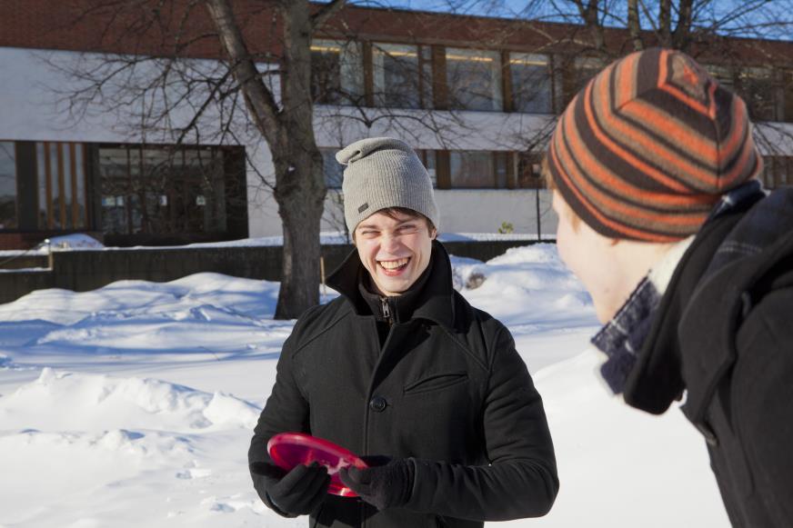 Puheviestintä tutkii ihmisten