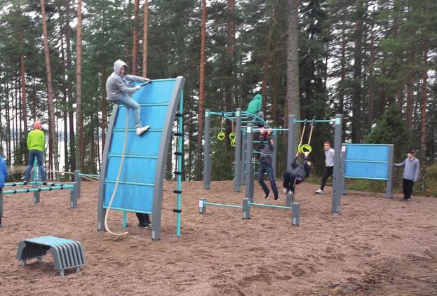 Koulukuja 2 LASTEN LIIKENNEPUISTO Vauhdin hurmaa lapsille.