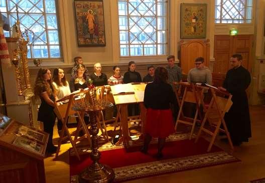 Kuorolaiset esiintyivät seurakunnan joulukonsertissa 11.12 sekä seurakunnan puurojuhlassa 18.12. Nuorisokuoron toiminta käynnistyi syksyllä 2016.