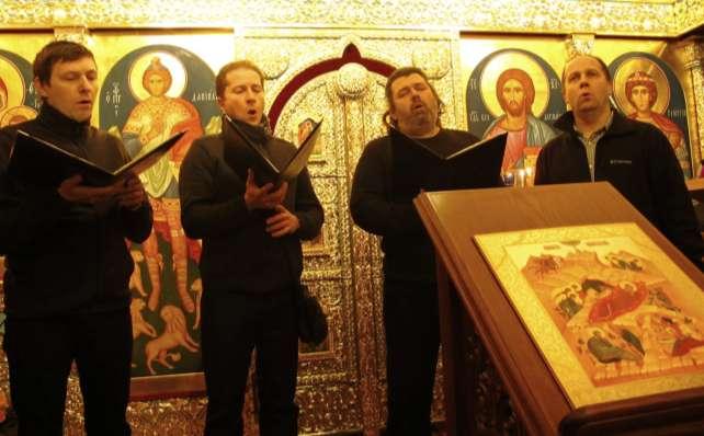 Hallitus kokoontui Joroisissa Varkauden kirkkoherra isä Bogdan esitti tammikuisilla kirkkokahveilla 2014 toivomuksen, että Konevitsan luostarin igumeni Aleksandr vierailisi useamminkin Varkaudessa ja