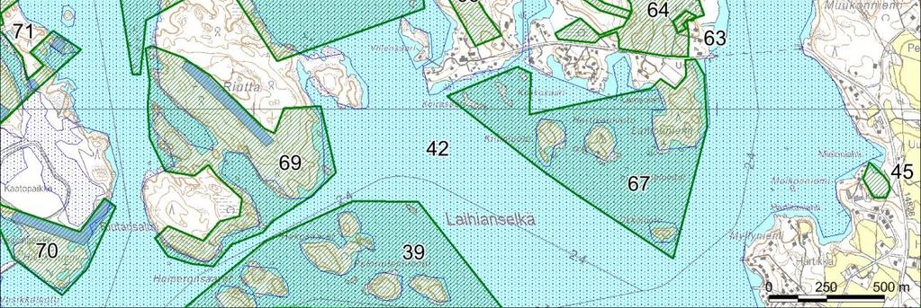 (Kuitunen 2011). Kenttäkerroksen lajeja ovat mm. ahokissankäpälä (silmälläpidettävä, NT), haurasloikko, isomaksaruoho, kalliokohokki, keto-orvokki ja ruotsinpitkäpalko.