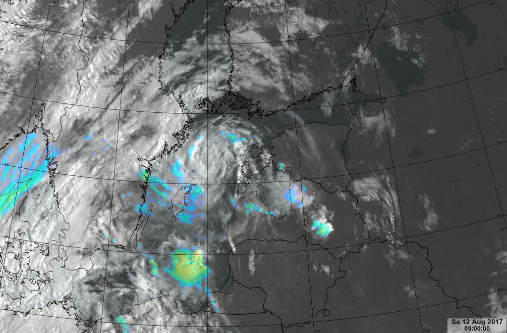 SATELLIITTIHAVAINTOJA Puolassa riehuneen MCS:n jäännökset ja siihen liittyvä mesoskaalan pyörre (MCV = Mesoscale Convective