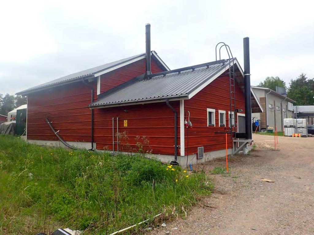 FCG SUUNNITTELU JA TEKNIIKKA OY Raportti 81 (83) Perustukset lecaharkko Runko teräs Kattomuoto harja Kate pelti Ulkovuoraus vaakalauta, kapeat välirimat kolmen paneelin
