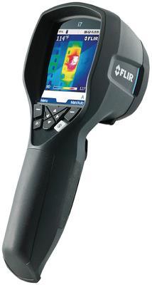 47 10 LÄMPÖKUVAUS Lämpökuvaukset tehtiin käyttämällä Flir i7 lämpökameraa (Kuva 11).