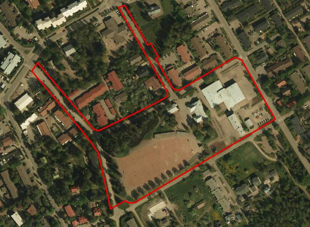 Kuva 3: Kinnarin koulun alue vuonna 2012. Koulun tontti ulottuu Metsolantielle.