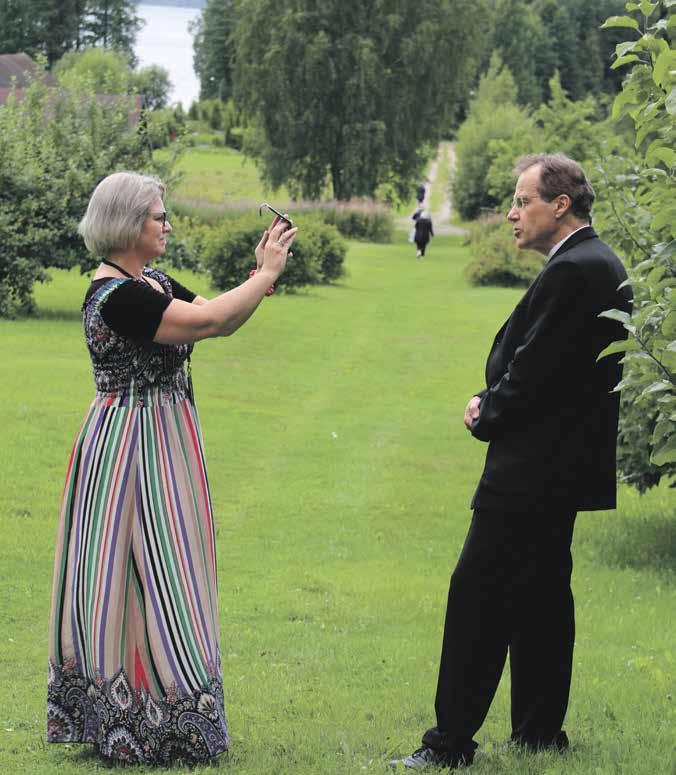 Lähde 4/2017 7 Usein kuulee sanottavan, että synti on sanottava synniksi. Valitettavan harvoin tämän ajatuksen lausujat kuitenkaan toimivat Jeesuksen tavoin.