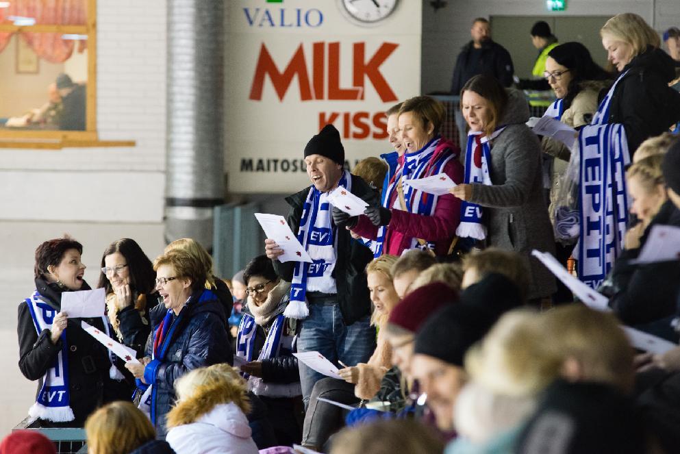 Työnohjausta EVT satsaa entistä tehokkaammin työntekijöiden jaksamiseen.