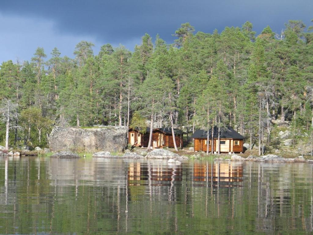 Inarijärven kehittämistarpeet tutkimuksista saadun tiedon perusteella - Asiakkaat eivät kaipaa luksusta vaan tärkeintä ovat toimivat peruspalvelut - Retkeilyalueelle toivottiin enemmän tauko- ja