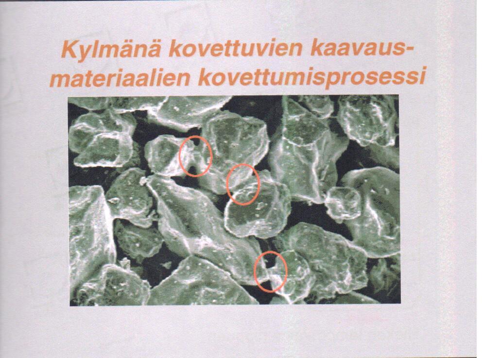 Kuva: sideainesidos hiekkarakeiden välillä Kuva.