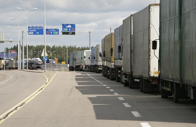 Kuva: Aaltonen Tieliikenne Siirretään sisällöltään muuttumattomina Tieliikennelain 6a luku (Tieliikenteen sosiaalilainsäädäntö ja tieliikenteen valvontalaitteet) Laki