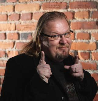 Aloitamme kahvilla klo 13:30, ja Ralf Sundin osuuden jälkeen klo 17:00 siirrymme nauttimaan illallista. Show JOPE ITE alkaa klo 19:00.