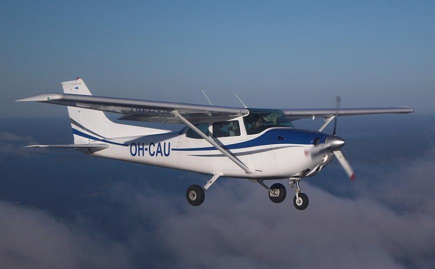6 4.3 Mallinnetut lentokonetyypit 4.3.1 Yleisilmailu (pienkoneet) Mallinnuksessa on käytetty yleisesti käytössä olevaa Cessna 172 -konetyyppiä (INM:ssä CNA172).