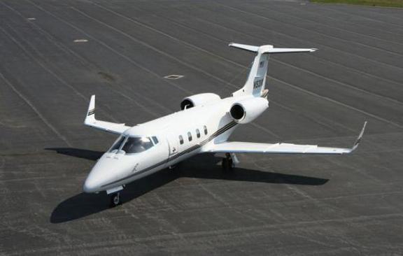 Learjet 35