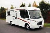 Edullinen integroitu saarekevuoteella ja ohjaamon päälle laskeutuvalla etuvuoteella! Sähköinen lattialämmitys, TV-teline, Sporty-verhoilu ym. Kabe Travel Master 70 LXL 85.