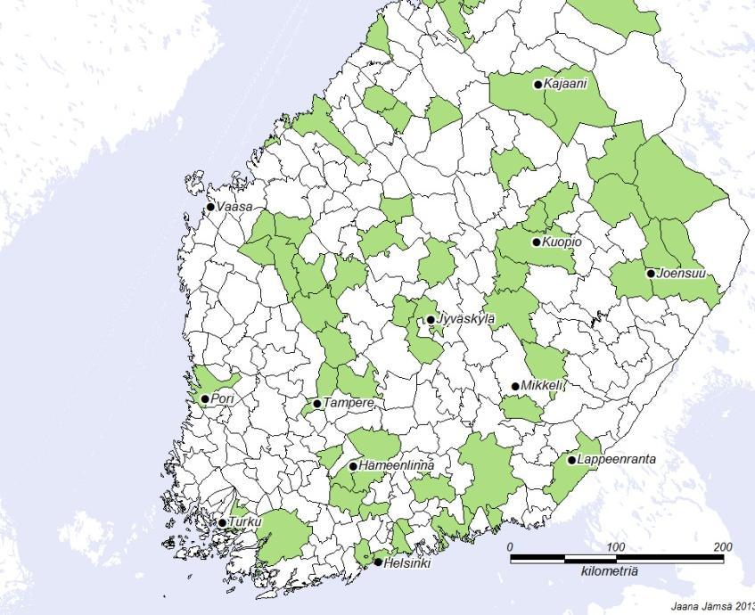 Valmennuksiin osallistuneista nuorista miehiä oli 829 (57 %) ja naisia 633 (43 %).