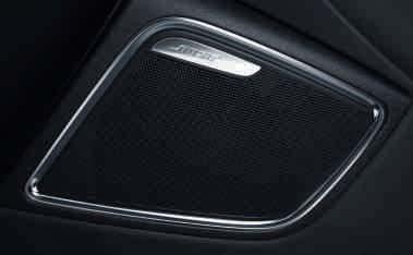 96 Entertainment Viestintä Audi music interface Kannettava mediasoitin¹, kuten Apple ipod/iphone (musiikkitoiminnot) sekä USB-tallennusmedia ja MP3-soitin, voidaan liittää autoon.