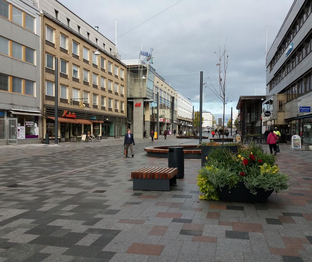 Vesiväylähankkeen rinnalla edistetään alueen satama- ja veneilyinfrastruktuurin kehittämistä. Tekniikka- ja ympäristöpalvelut varaa rahoituksen hankkeelle.
