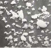332/ Karbonaateista kaksi yleisesti tunnettua päällystyspigmenttiä ovat jauhettu kalsiumkarbonaatti GCC (Ground Calsium Carbonate) ja saostettu kalsiumkarbonaatti PCC (Precipitated Calsium Carbonate).