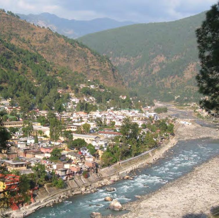 Uttarkashi Lukitsin huoneeni oven ja laitoin avaimen taskuuni miettien, mistä voisin löytää avaimen rauhaan ja onnellisuuteen.