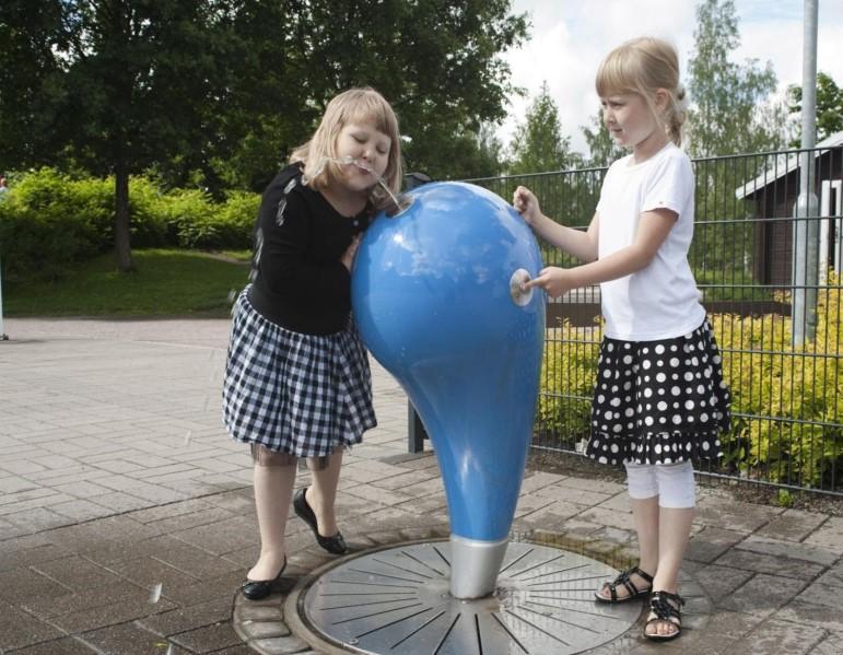 säätiöseminaarin hankkeista.