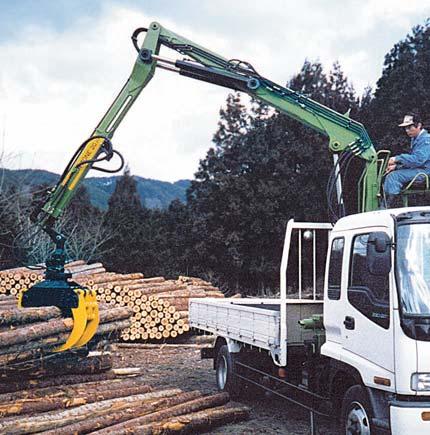 Hiab Loglift 6Z F6Z Hiab Logliftin Z-nosturiperheen pienin jäsen on F6Z. Se on kompaktista koostaan huolimatta täysiverinen työkone, jonka ulottuma on yli seitsemän metriä.