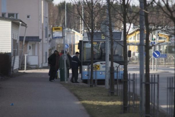 Valtakunnalliset alueidenkäyttötavoitteet Helsingin seudun erityiskysymykset alueidenkäytön suunnittelussa 4 Joukkoliikenteen