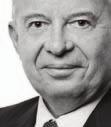 VOLYYMIÄ LISÄÄVÄN HARJAN SALAISUUS Haastattelussa Philippe Thuvien, Packaging and Development Director, L'Oréal Mikä tekee Wings-harjasta niin erityisen? Sen muoto on epätavallinen; hyvin moderni.