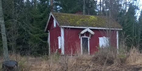 Sauna Vuonna 1912 rakennettu, punaiseksi maalattu peiterimalaudoitettu sauna on tiilikattoinen ja 34 m 2 kokoinen. Sauna. Kuva: Sweco Ympäristö Oy.