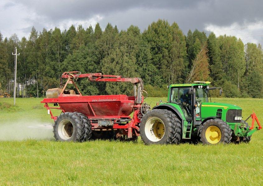 62 KALKKI 63 Kalkki Kalkituksella tuotantopanokset tehokkaasti kasvien käyttöön Tuotteet Laatu Tehdas Neutraloiva kyky Ca:ksi laskettuna Nopeavaikutteinen neutraloiva kyky Ravinteet Ca Mg Nordkalk