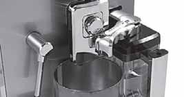 12 13 14 POUR THE DETERGENT INTO TH AND FILL THE CARAFE WITH FRES E Karahvi palautuu luonnollisesti omalle paikalleen.
