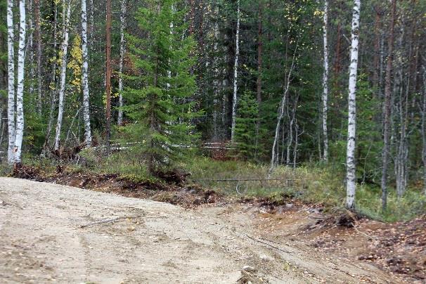 Tämän jälkeen ohitetaan ensin oikealle, sitten vasemmalle kääntyvät