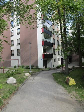 10. - 31.10.2017 klo 20:00 tai kolme minuuttia viimeisen hyväksytyn tarjouksen jälkeen Esittely Tiedustelut Maanantaina 23.10.2017 klo 15:00-15:30 kohteella osoitteessa Suurpäänkatu 13 A 5, 20610 Turku.