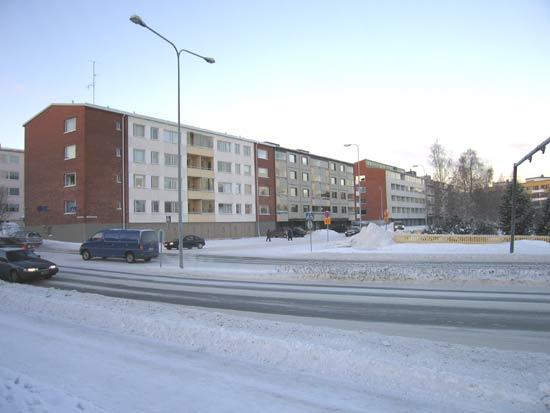 20 TORIPUISTIKKO 2 Nimi: Kortteli 6 tontti 15, Toripuistikko 2 Kuvaus: As Oy Toripuistikko 2 on jättänyt 5.11.2004 hakemuksen asemakaavan muuttamiseksi tontilla 1-6-15.
