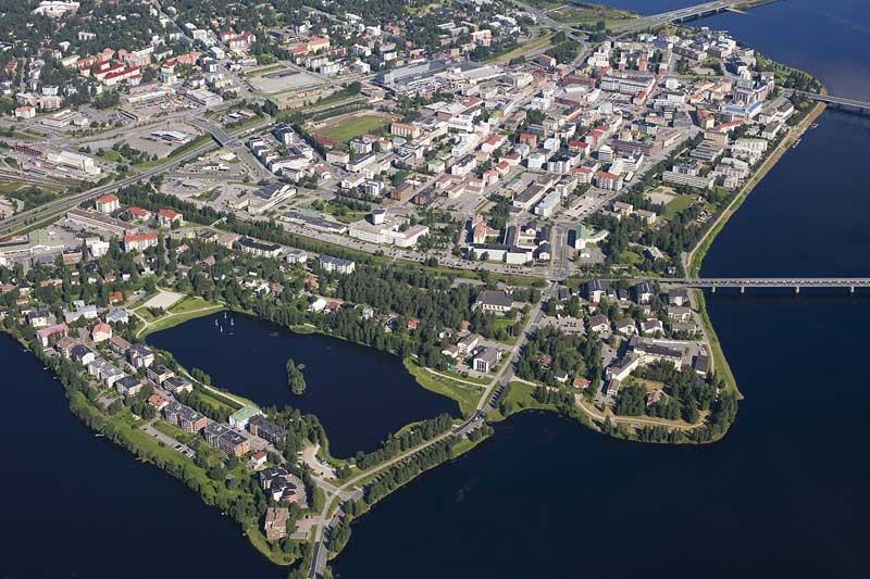 8 KESKUSTAN OSAYLEISKAAVA Nimi: Keskustan osayleiskaava Kuvaus: Kaupunginhallitus päätti 7.4.2008 130 kohdalla käynnistää Rovaniemen keskustaalueen maankäyttöä ohjaavan osayleiskaavan valmistelun.