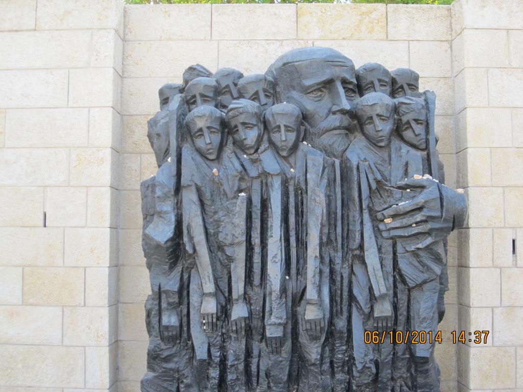 Torstai 6.9. «Juutalaisuuden historiaa» Lähdemme Tel Avivista jälleen aamupalan jälkeen n. klo 09.