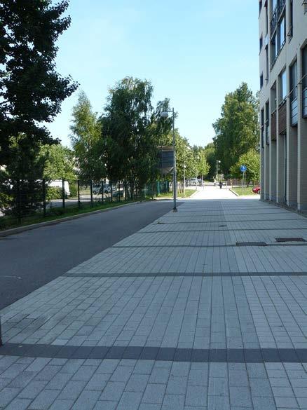 7 tenkin jäsennettävä läpiajoliikenteen hillitsemiseksi, jotta pyöräilijöiden ja jalankulkijoiden olisi turvallista käyttää Rastilanraittia.
