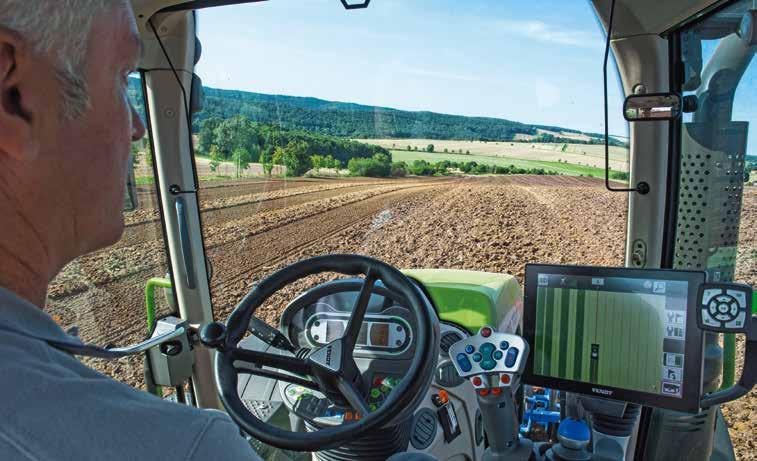 FENDT VISIOPLUS -OHJAAMO Huipputason mukavuutta. 77 Näkyvyyttä ja tilavuutta Fendt VisioPlus -ohjaamo on tilava ja mukava. Huomaat sen jo noustessasi ohjaamoon leveitä askelmia pitkin.