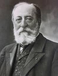 7 2 CAMILLE SAINT-SAËNS KUVA 1. Saint-Saëns (www.en.wikipedia.org). 2.1 Elämä Camille Saint-Saëns on yksi kaikkien aikojen varhaiskypsimmistä muusikoista.