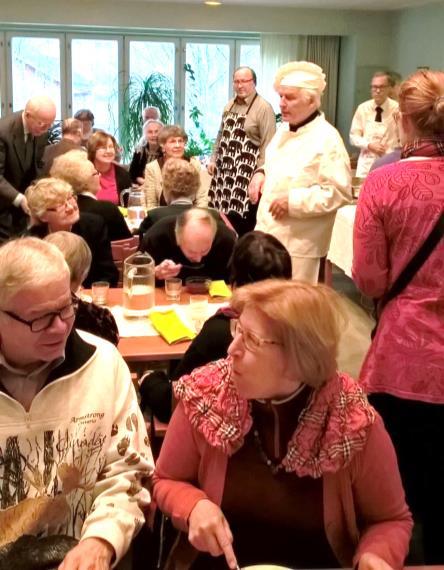 JUMALANPALVELUSELÄMÄÄ Seurakunnan tärkein yhteinen kokoontuminen on sunnuntain jumalanpalvelus eli messu, joka tarjoaa mahdollisuuden hiljentymiseen, rauhoittumiseen ja pyhän kohtaamiseen.